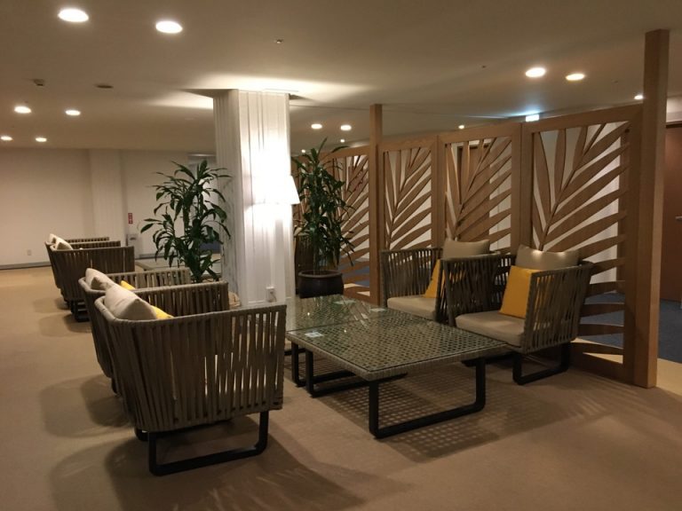 エレベーターホール客室階ーくつろげます!