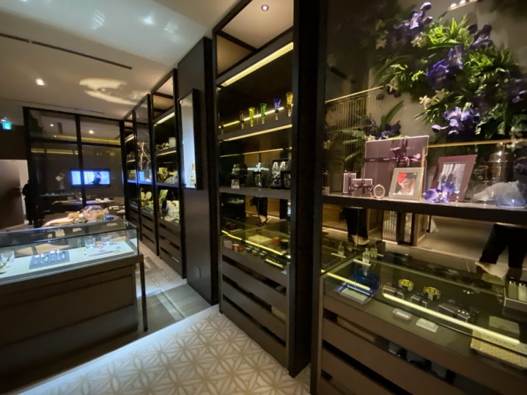 ホテル内ショップ内観