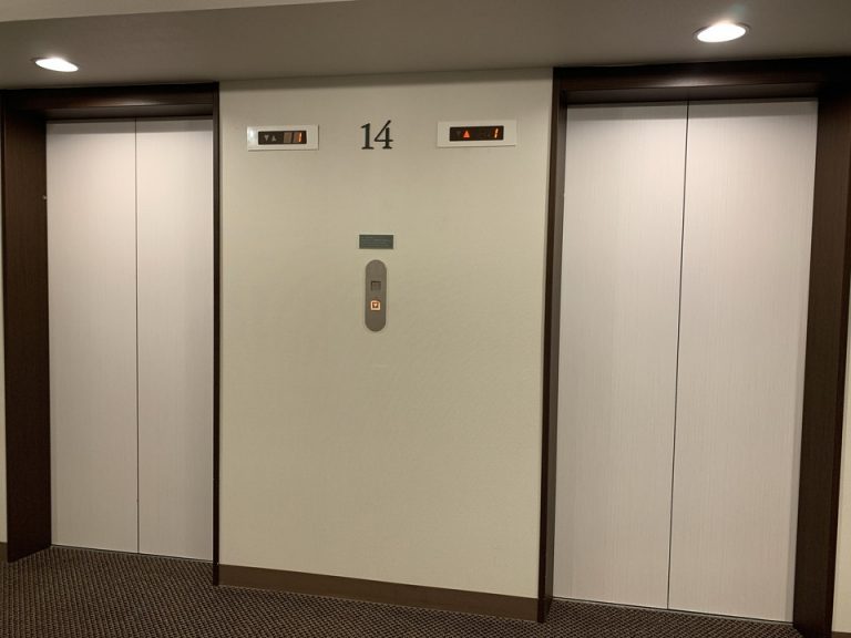 エレベーターホール客室階