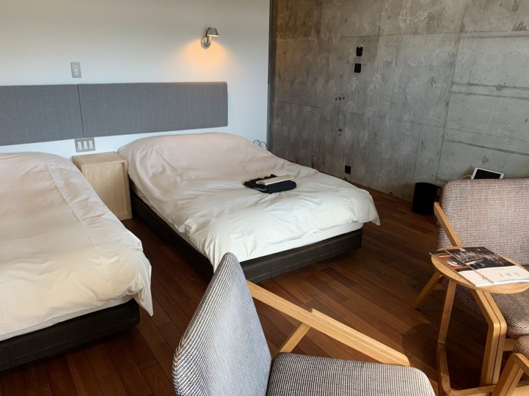 客室全体(入口方向)