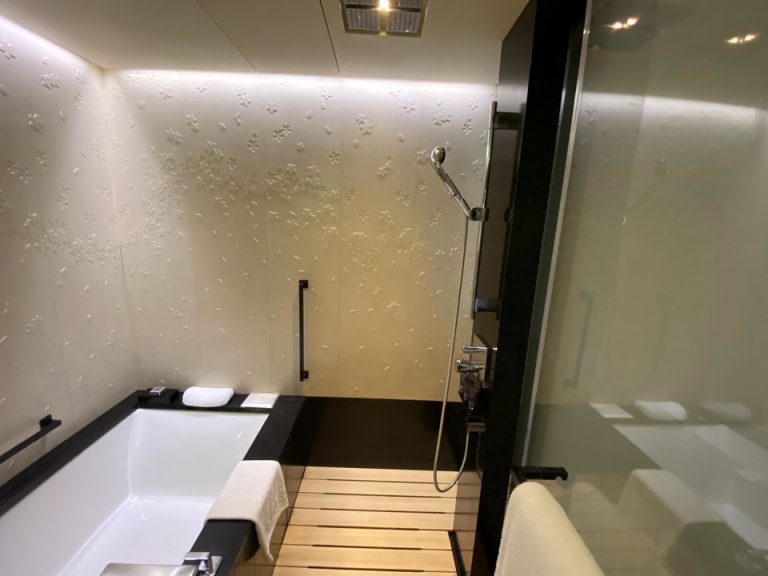 シャワーの水圧は十分