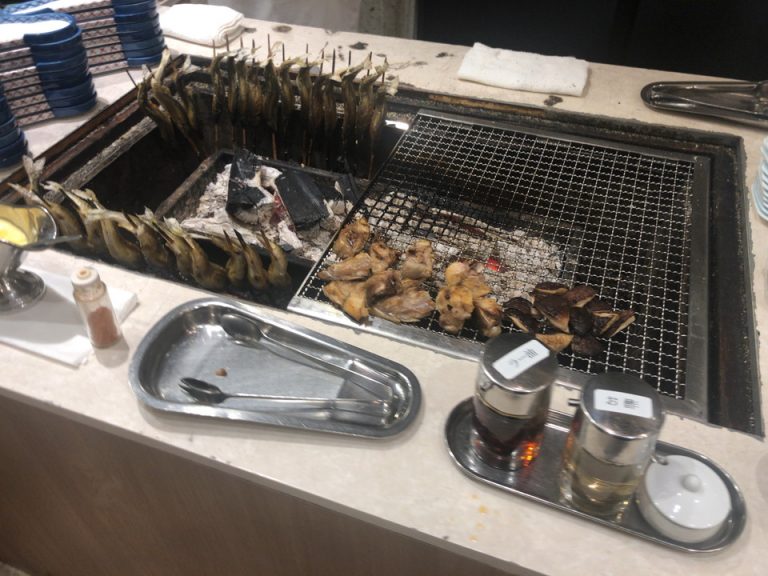 鮎・ブリの炭火焼