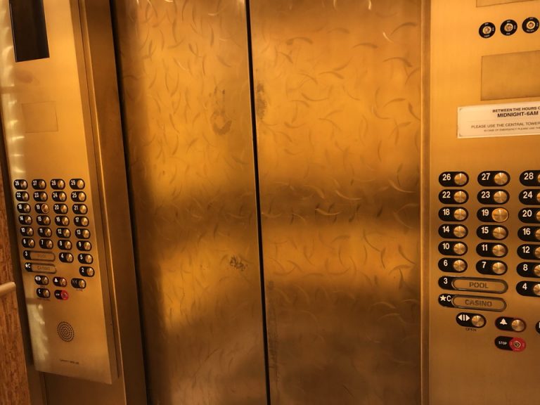 エレベーター階数ボタン(2)