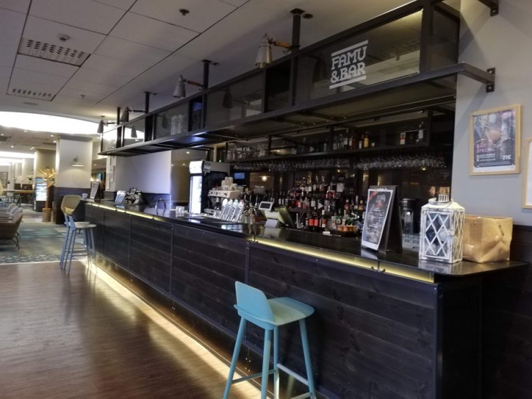 館内レストラン1