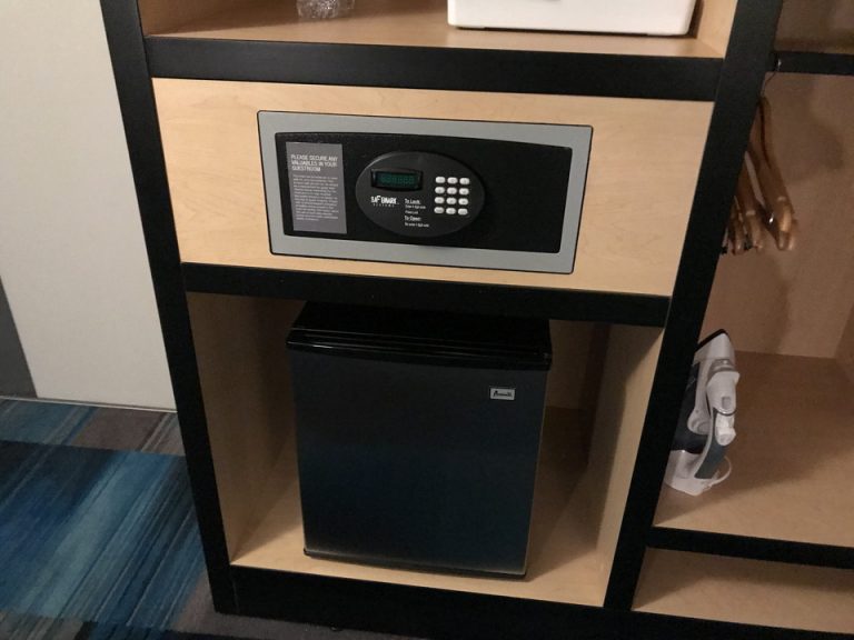 冷蔵庫にセーフティー