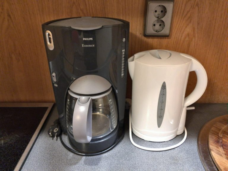 コーヒーメーカー・湯沸かしポット