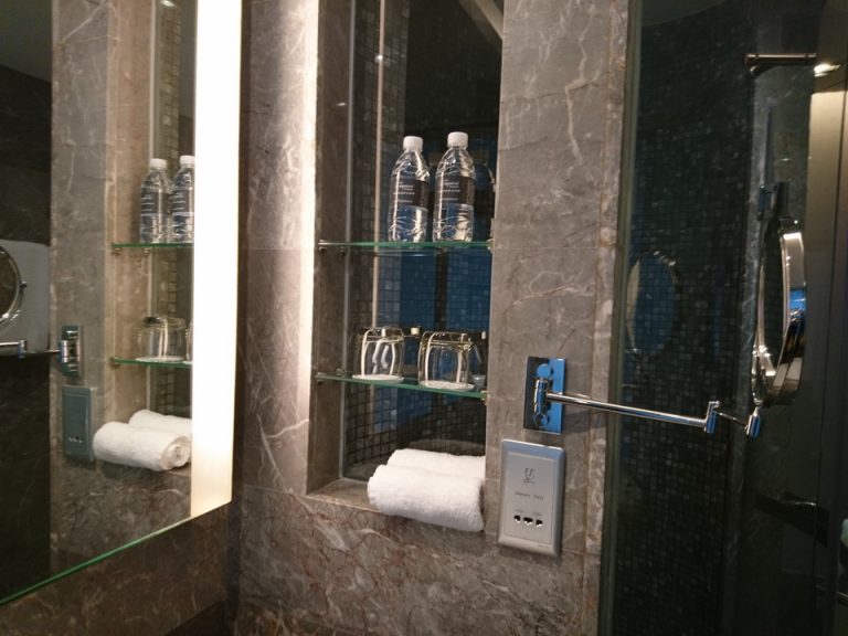 ミネラルウォーター