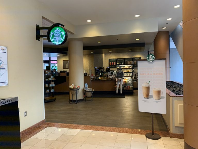 ホテル内カフェ