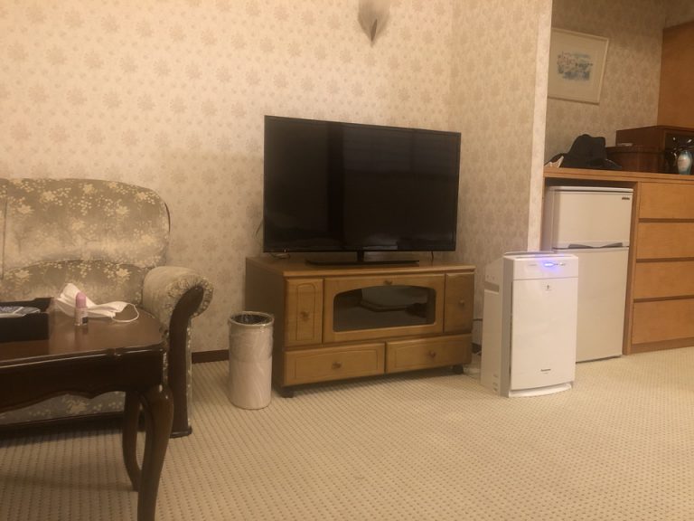 ベッドからテレビ