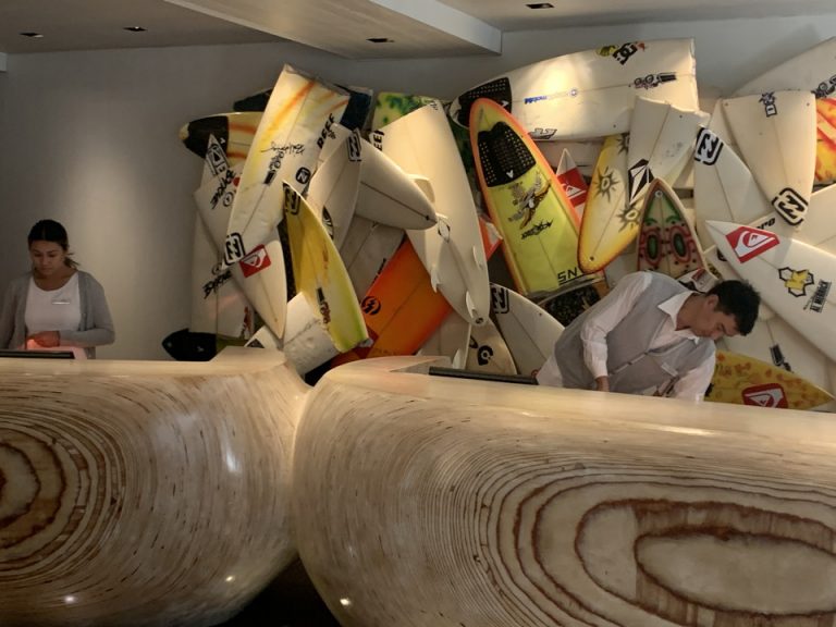 フロントカウンター