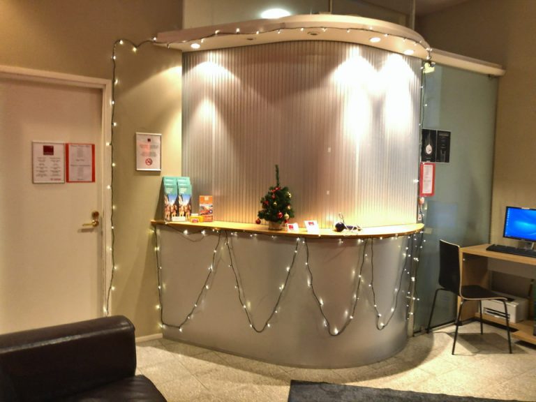 フロントカウンター