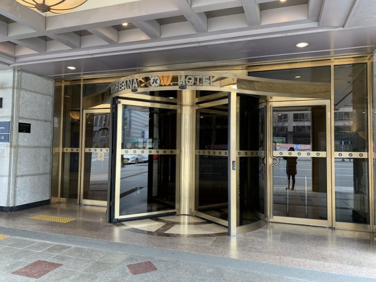 エントランス外観