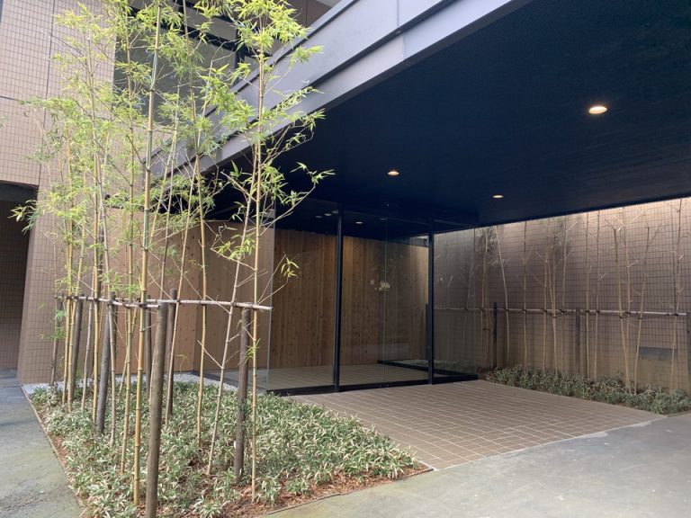 ホテルエントランス