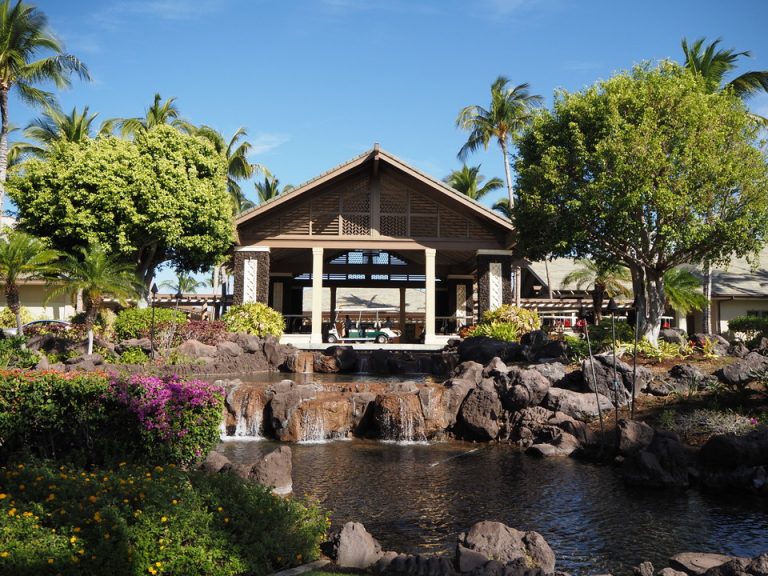 建物全体ークラブハウス外観