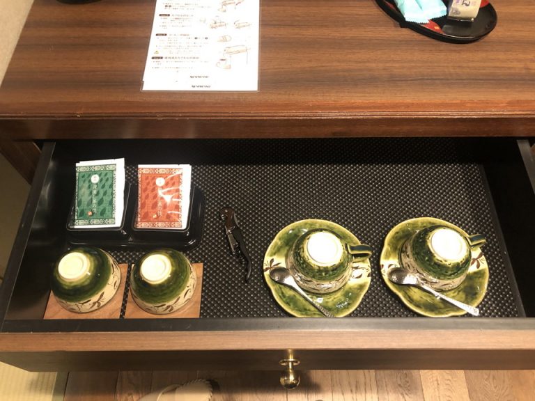 カフェ