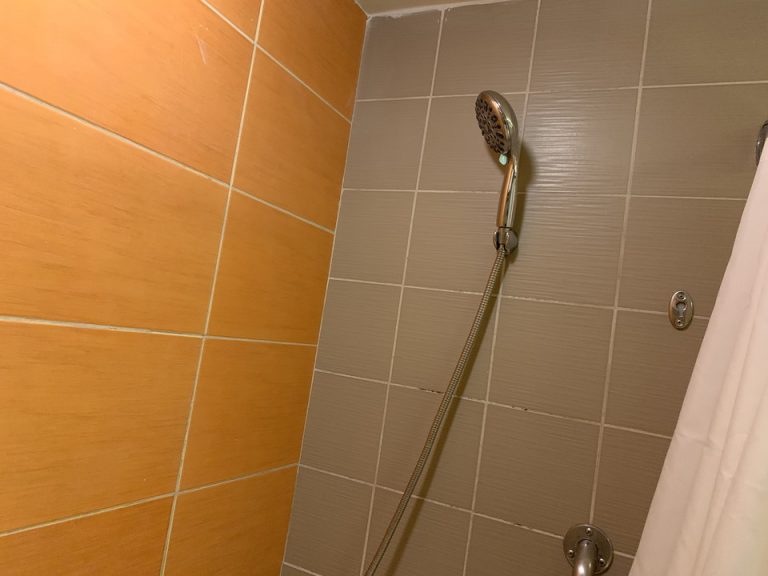 シャワー