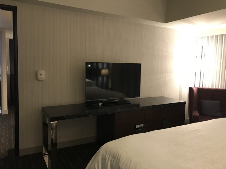 ベッドルームからTV方向