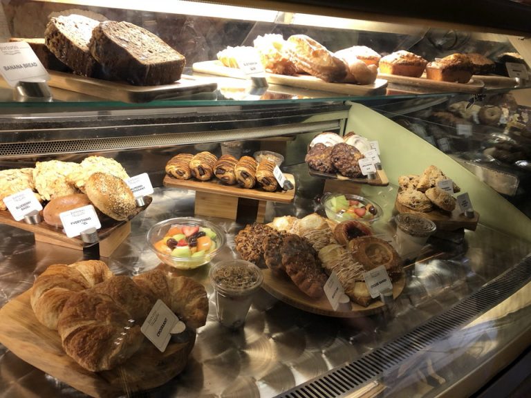 ショーケースにある食べ物(2)