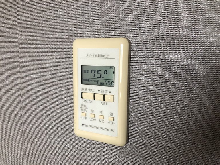 空調のコントロールパネル