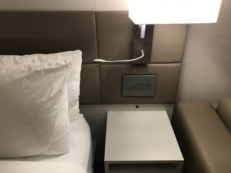 読書灯も付いていました