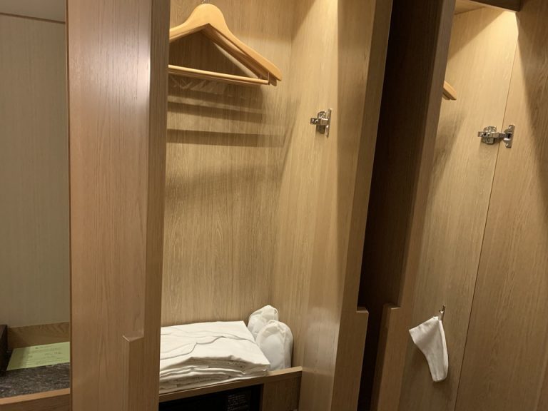 客室クローゼット3