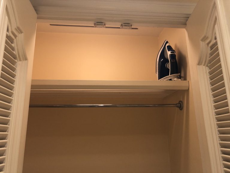 アイロンあります