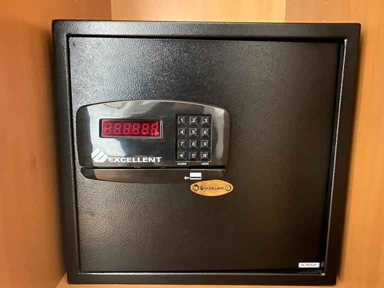 セーフティボックス(閉じた状態)2