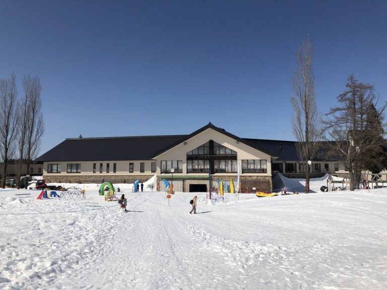 SNOWLANDフォレストフェアリーからホテル本館