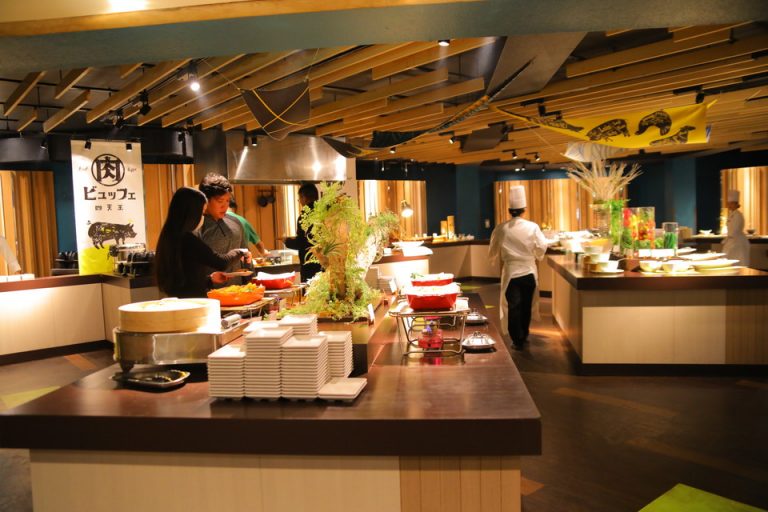 レストラン・ニニヌプリ(1)