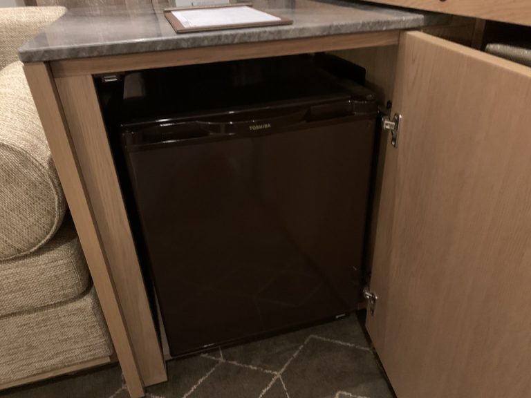 客室冷蔵庫 冷凍庫なし