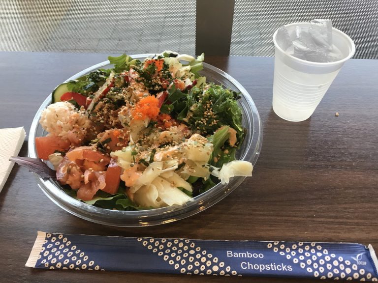 one pokeでランチを食べました