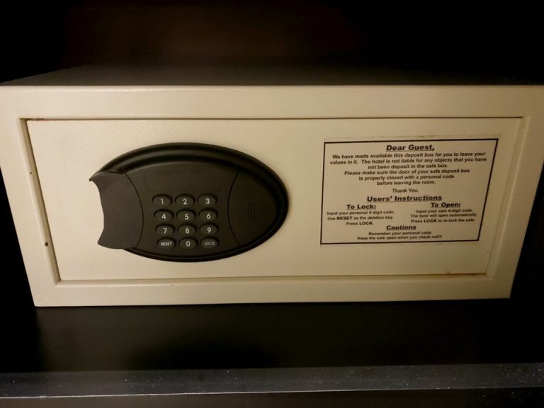 セーフティーボックス(閉じた状態)