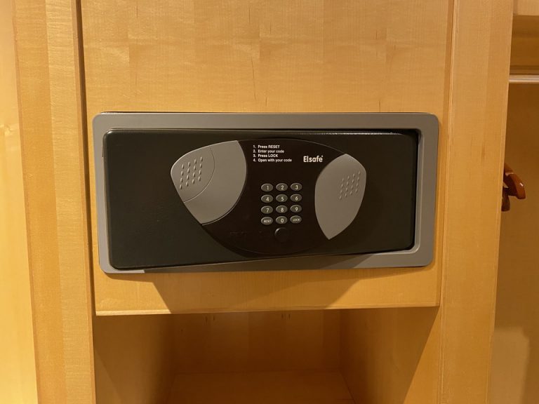 セーフティーボックス(閉じた状態)