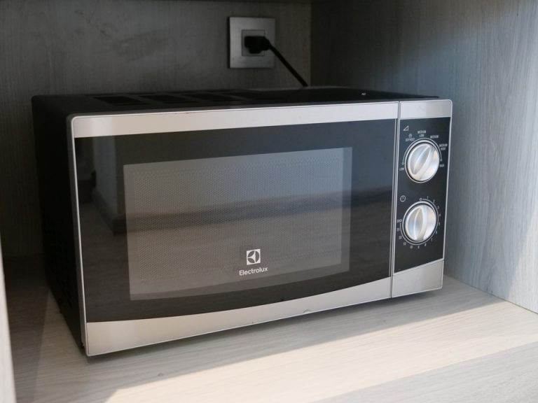 客室電子レンジ