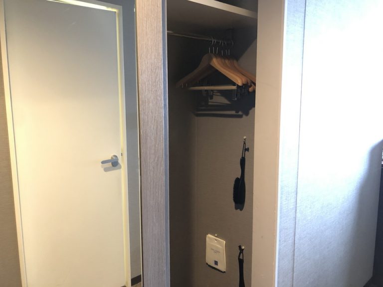 クローゼット開けた状態