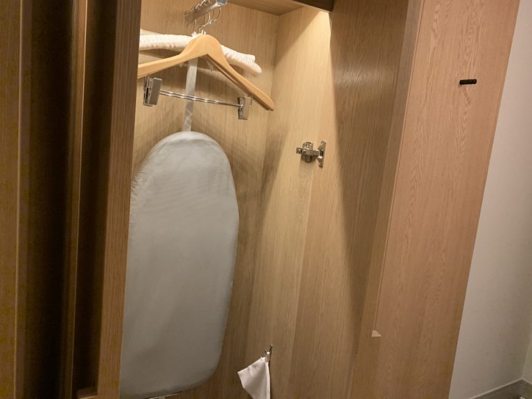 客室クローゼット4