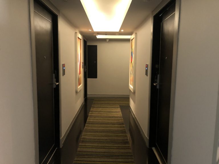 客室階廊下全体