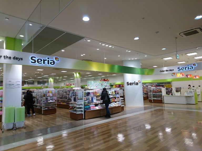 シークル1階にSeria