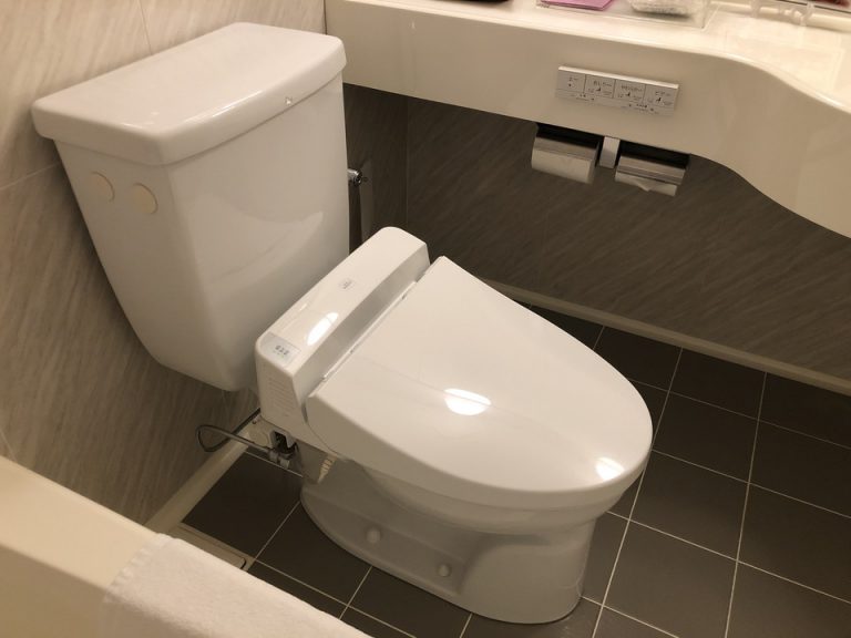 バスルーム トイレ