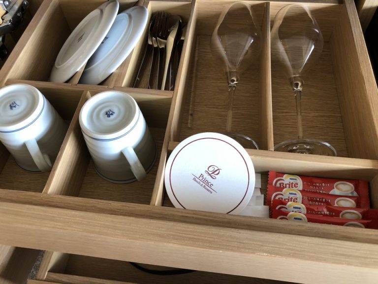 シャンパングラス