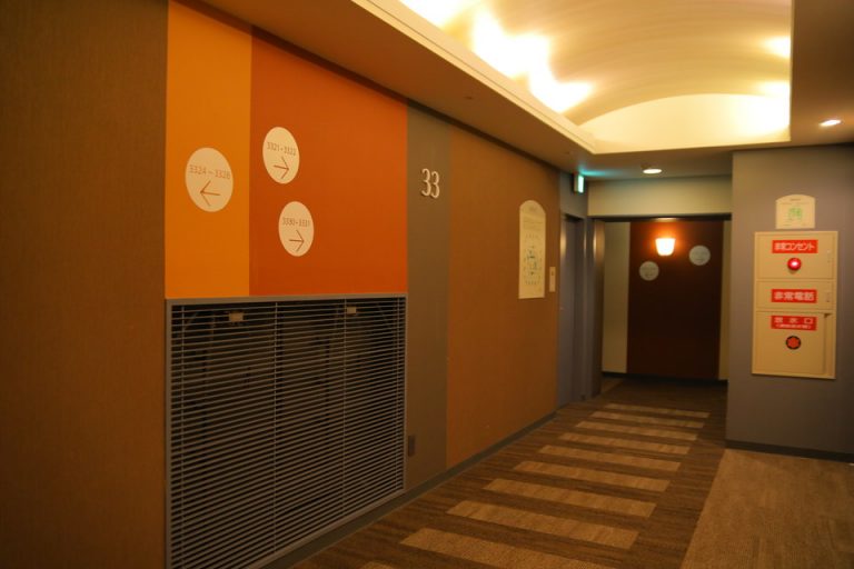 エレベーターロビー