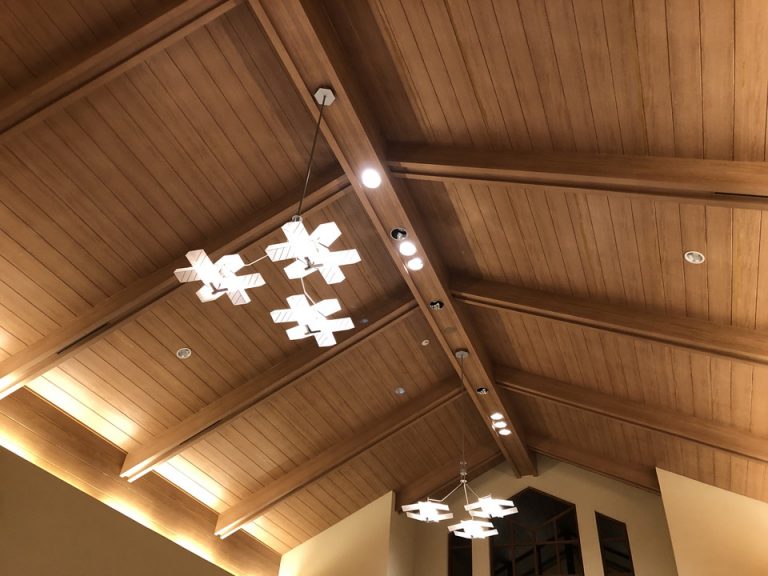 本館フロントロビー 天井