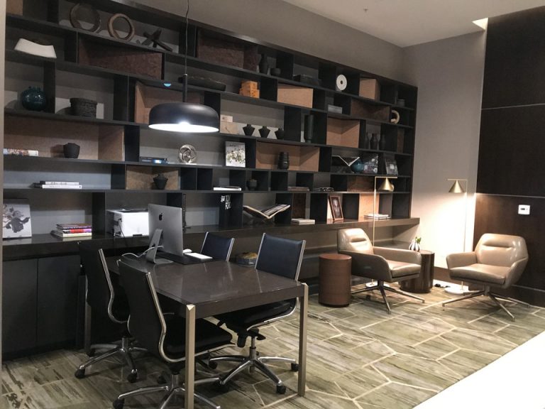 エレベーター前オフィス(1)