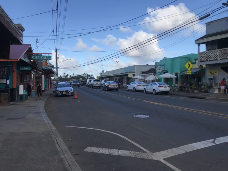 ダウンタウンへは車で5分位