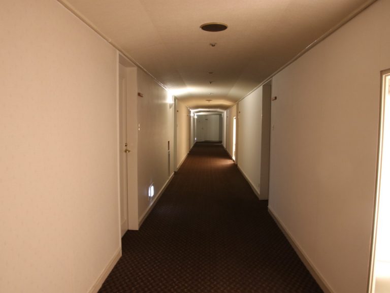 客室外廊下