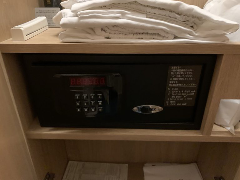 客室セーフティーボックス1