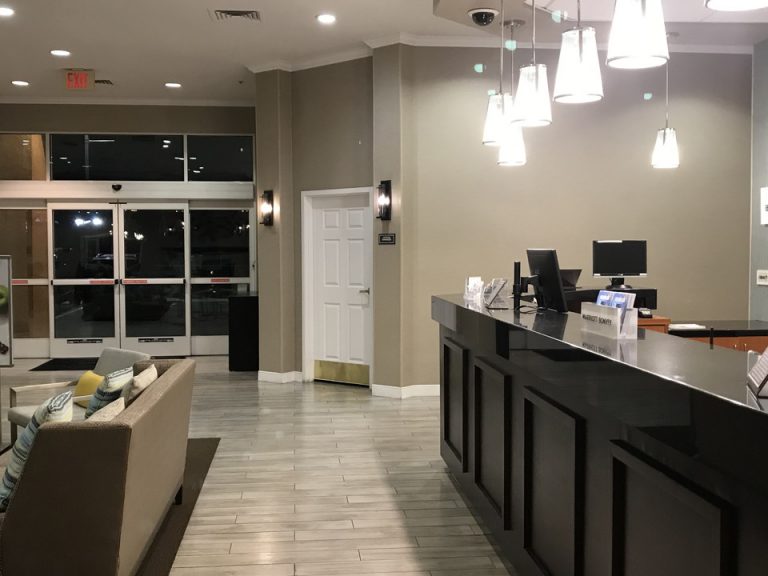 フロントカウンター(1)