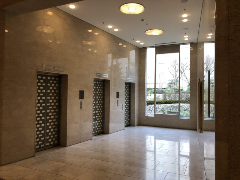 1Fエレベーターホール(3)