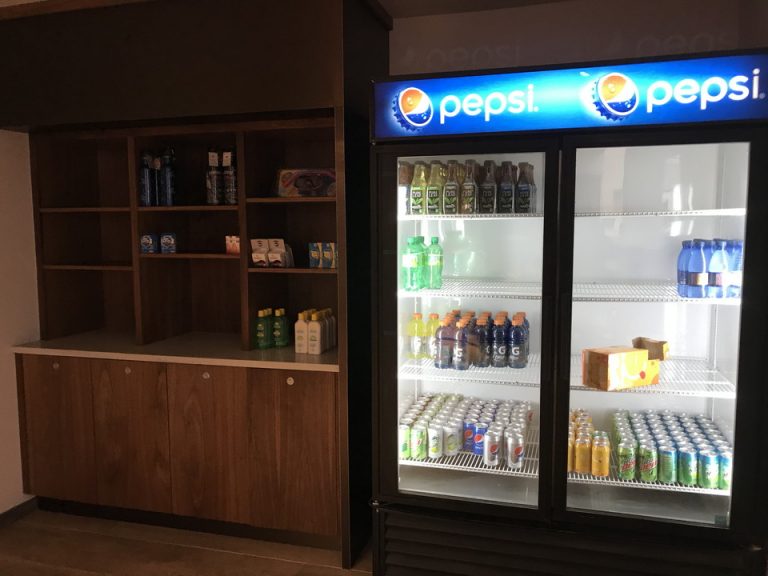 スナックコーナー