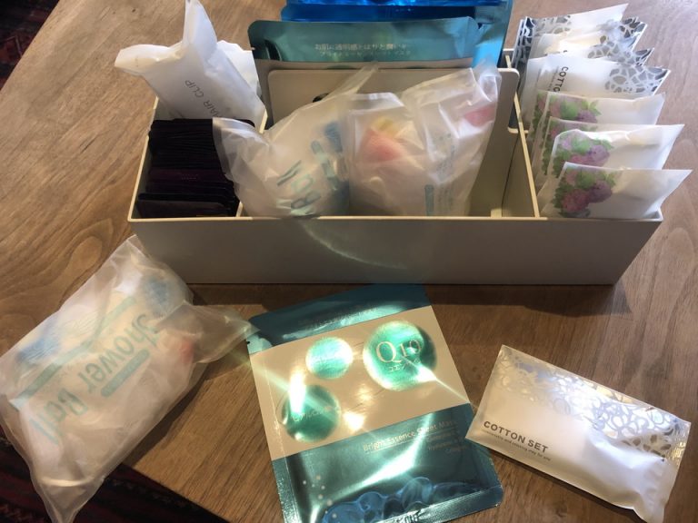 この箱の中から3つ選べます。